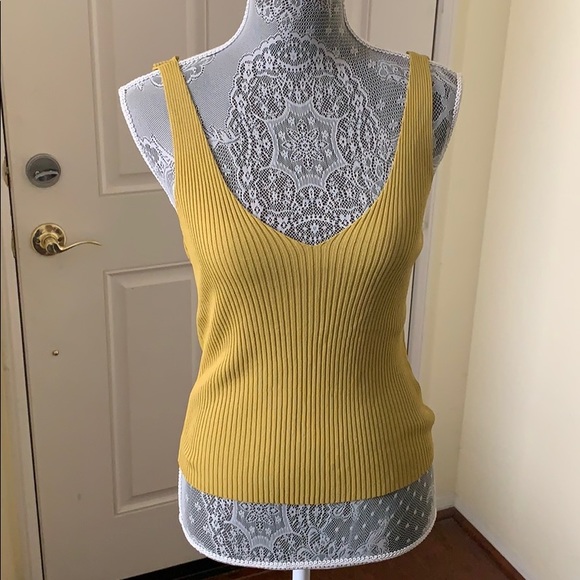 Yellow Avocado Tank Top 🥑 - Picture 1 of 9